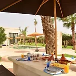 Almulk Resort