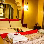 Riad L\'Evidence