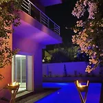 Grande Villa 6 Chambres - Piscine - Jacuzzi Chauffe
