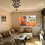 Charming City Center Apart
