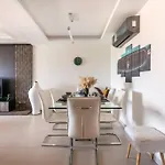 Appartement 2 Ch Moderne A Gueliz Marrakech - Famille Uniquement