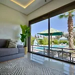 Ferme de vacances avec une grande villa à Marrakech
