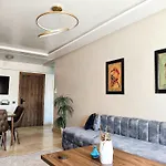 Chic Appartement A Gueliz Avec 2 Chambres & Piscine