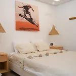 Rentsuite Residence Arji