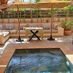 Appartement Avec Piscine Privee