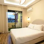 Timeless And Central Fully Equiped Apartement And Fast Wifi
