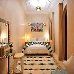 Riad Zina Rose 89
