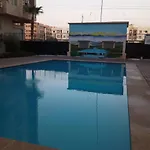 Logement Confort Residence Fermee Avec Piscine