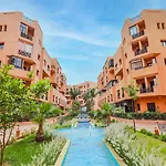 Luxe Et Serenite Avec Jardin, Terrasse Et 5 Piscines