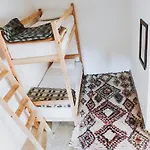 Earth Hostel