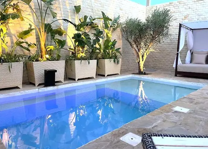 Magnifique Villa Avec Piscine Chauffee
