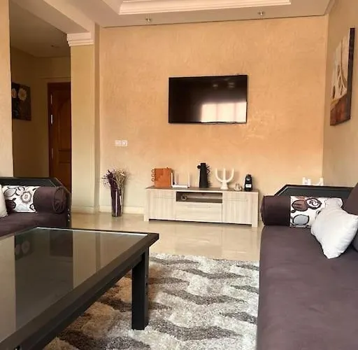 Magnifique Appart Avec Piscine, Wifi, Clim, Parking