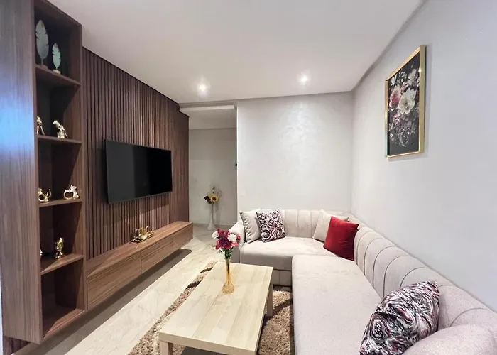 New! Modern Apt & 2 Bedrooms & 2 Pool & Wifi