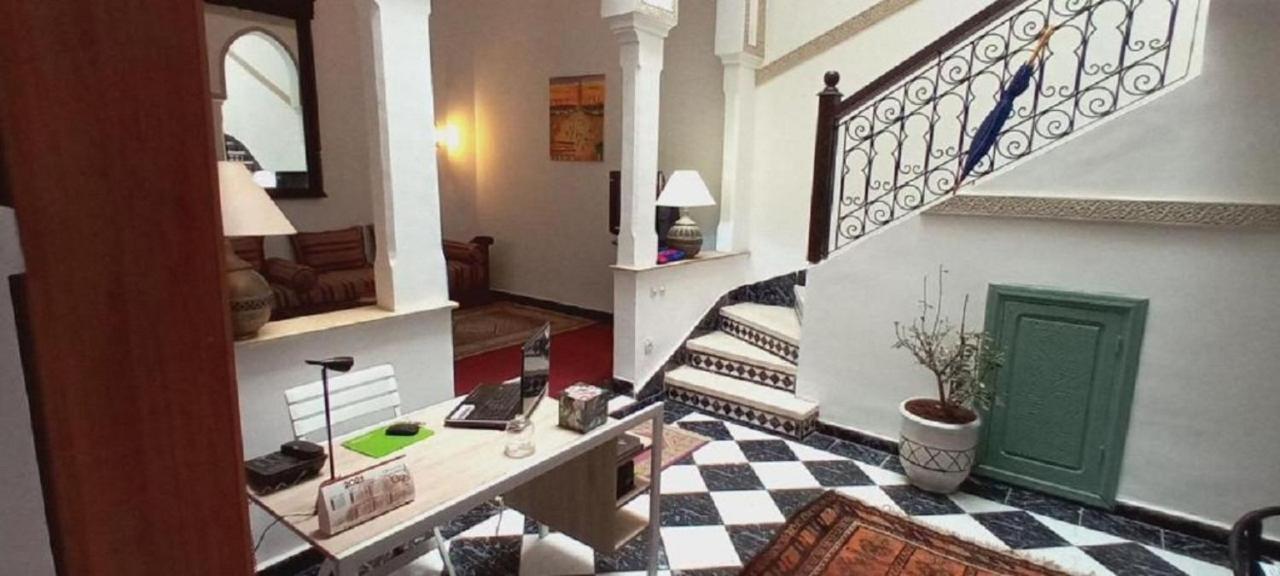 Menara One Bed & Breakfast 2*