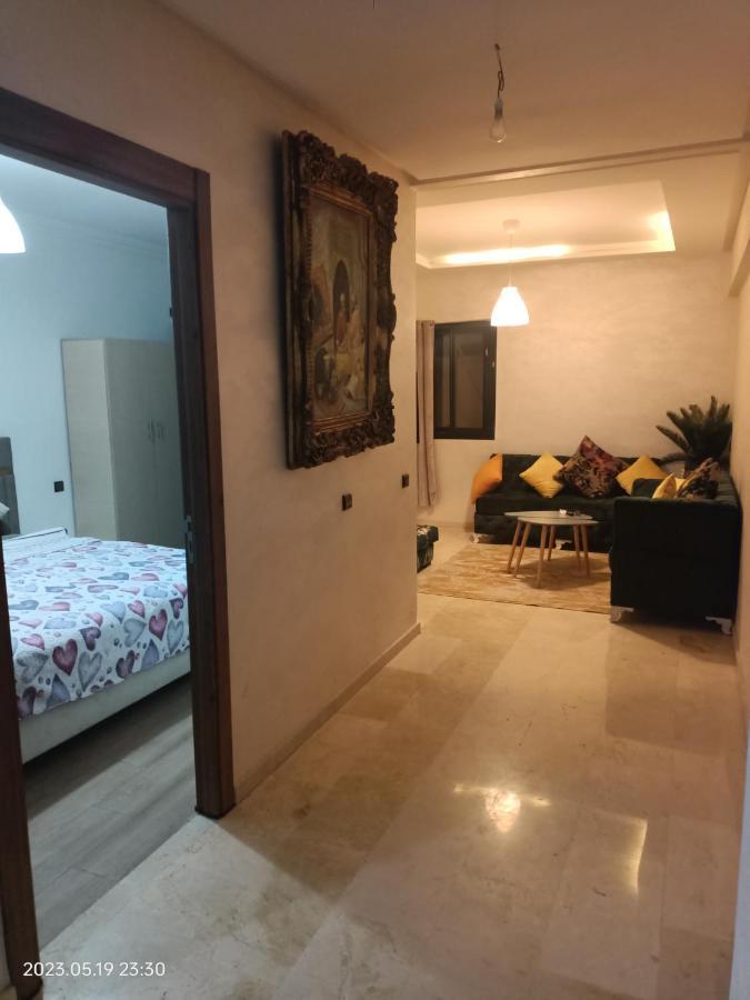 Appartement Nour 7 *