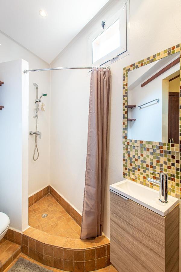 Apartment Bel Centre-ville Avec Jacuzzi Privatif *