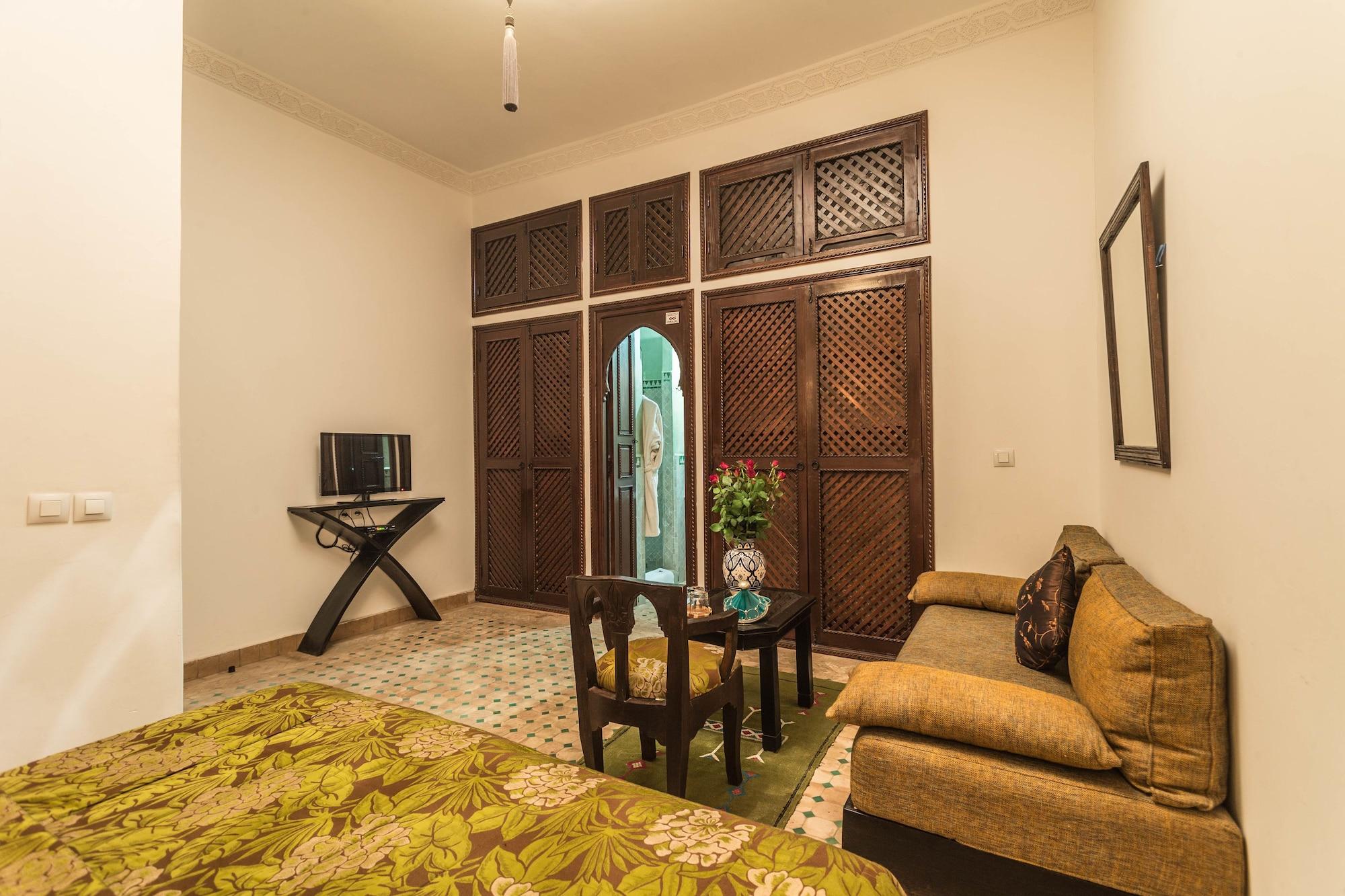 Nasreen Riad 4*