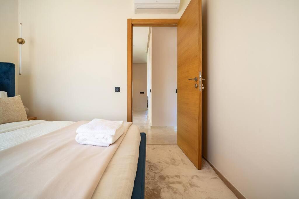 Golfside New 3-bedroom Appartement *
