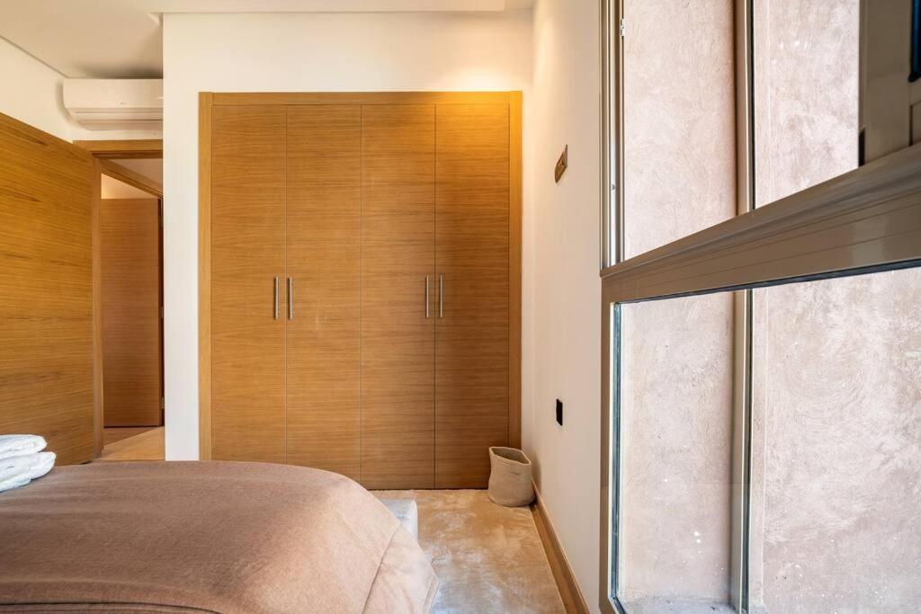 Golfside New 3-bedroom Appartement *