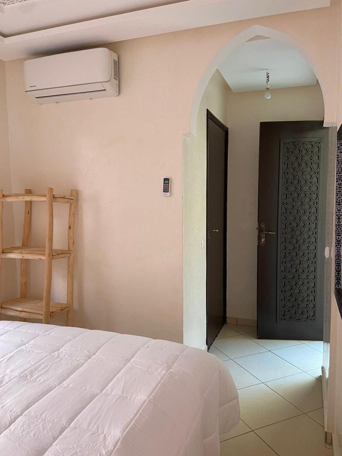 Holiday home Private 3ch Salon, Terrasse Avec Jacuzzi , A Jemaa El Fna *