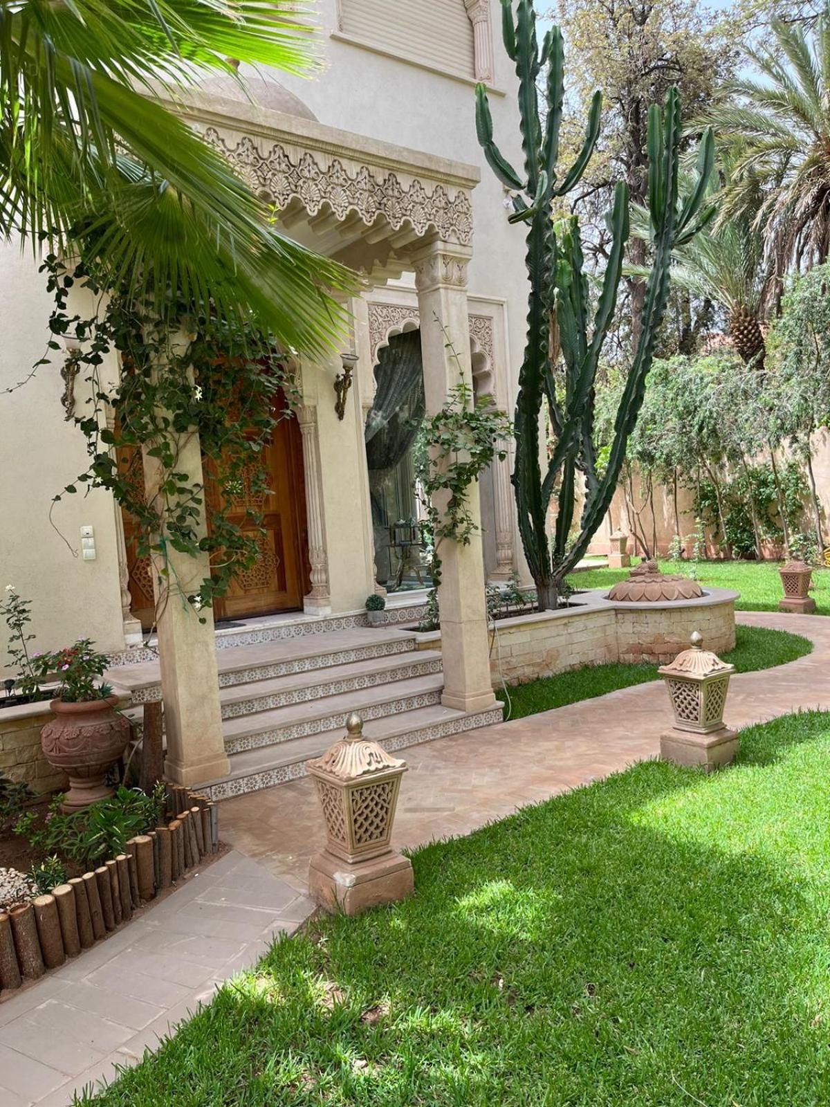 Barthelemy Guest house *