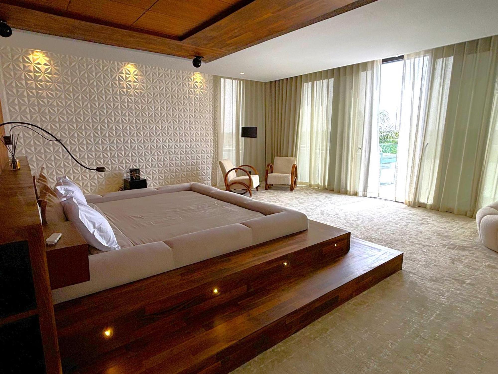 Palais Kahli Villa *