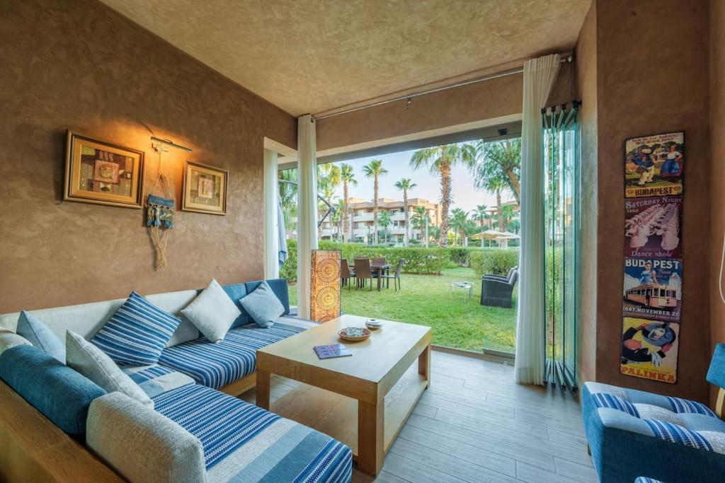 Apartamento Poolside Apartment's-green View