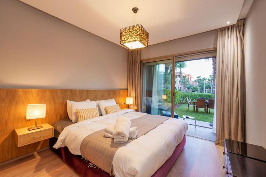 Apartamento Poolside Apartment's-green View *