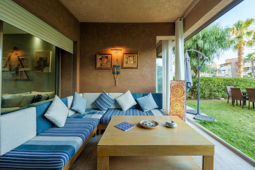 Apartamento Poolside Apartment's-green View