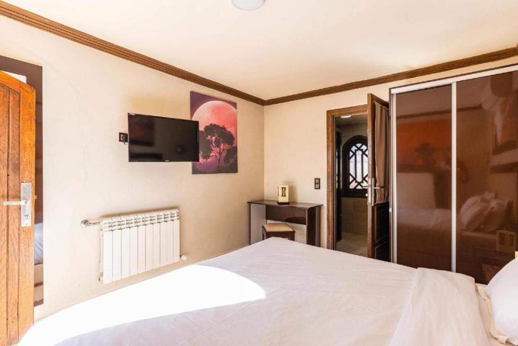 Ushuaia Avec Piscine - Petit Dejeuner Gratuit - Marrakech Center Marrakesh