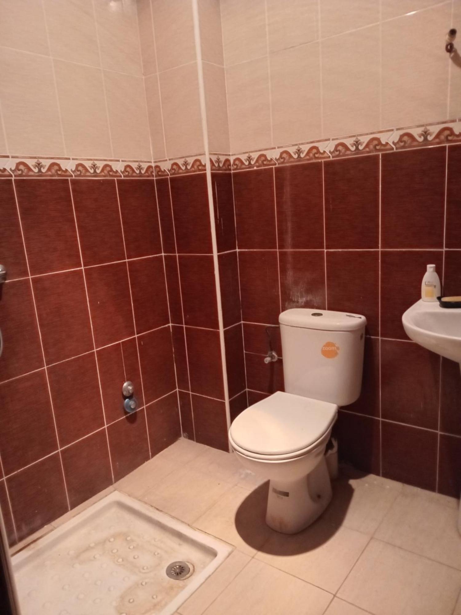 Izdiha En Face Pharmacie Salima Appartement *