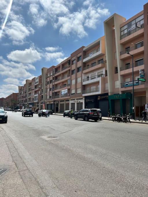 Appartement Magnifique Avec Piscine, Wifi, Clim, Parking Marrakesh