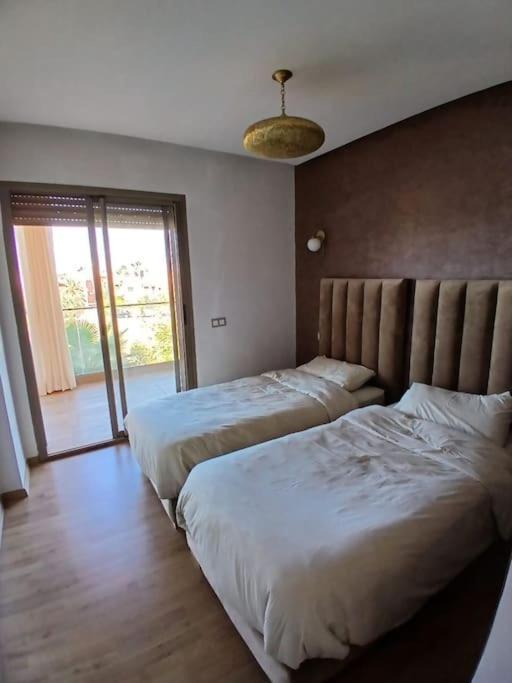 Appartement 2 Dans Luxueux Avec Piscine *