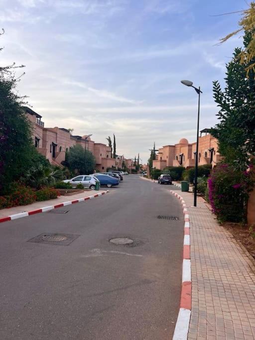 Bel Rez-de-jardin Atlas Golf, Piscine Et Parc-jeux Appartamento