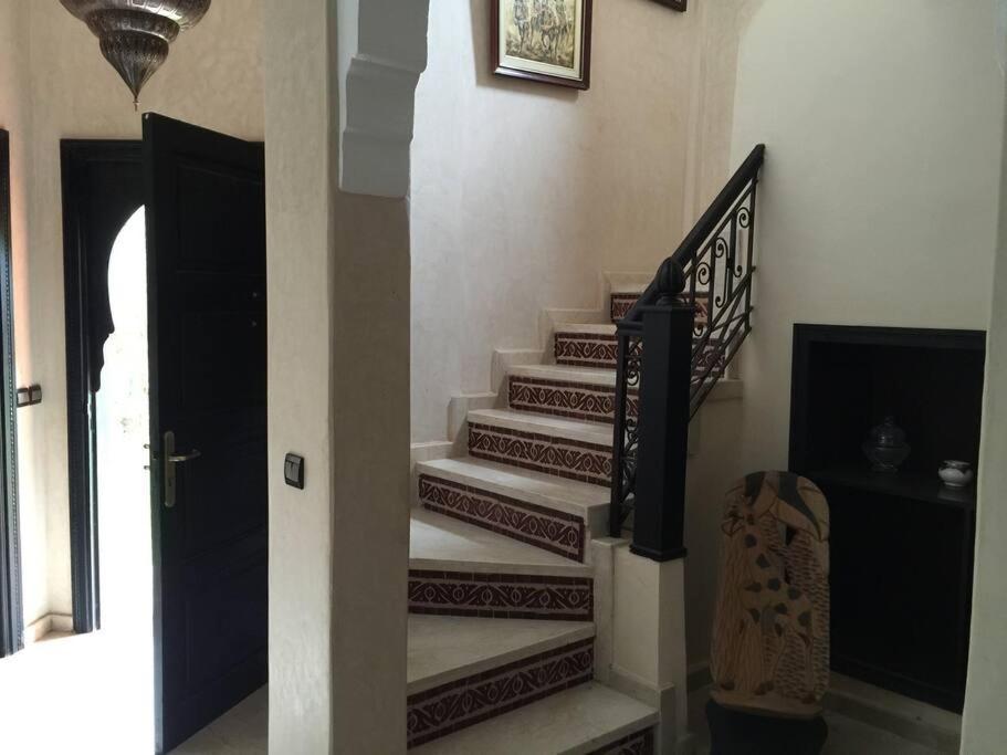 Capstay In Secure Villa Marrakesh