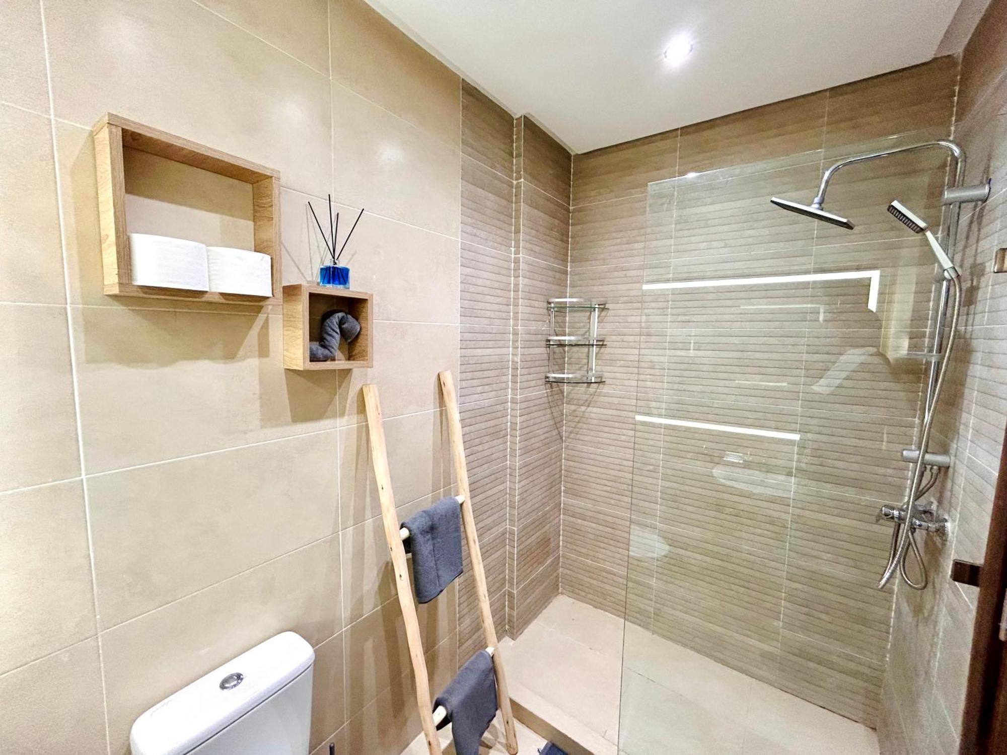 New Proche M Avenue , Swimming Pool , Fibre Optique Wifi , Parking Apartamento Marrakesh
