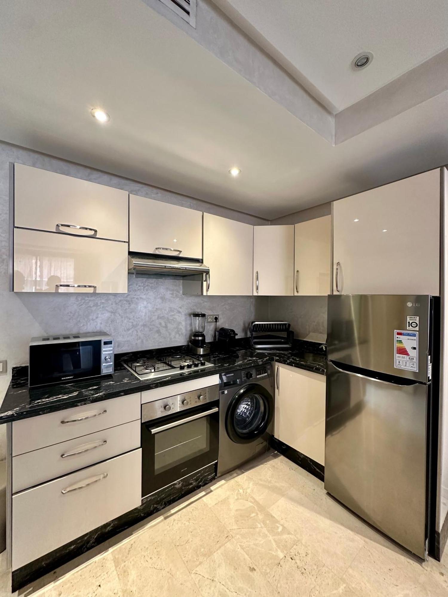 2 Salon A Cote De Carre Eden 10 Appartamento *