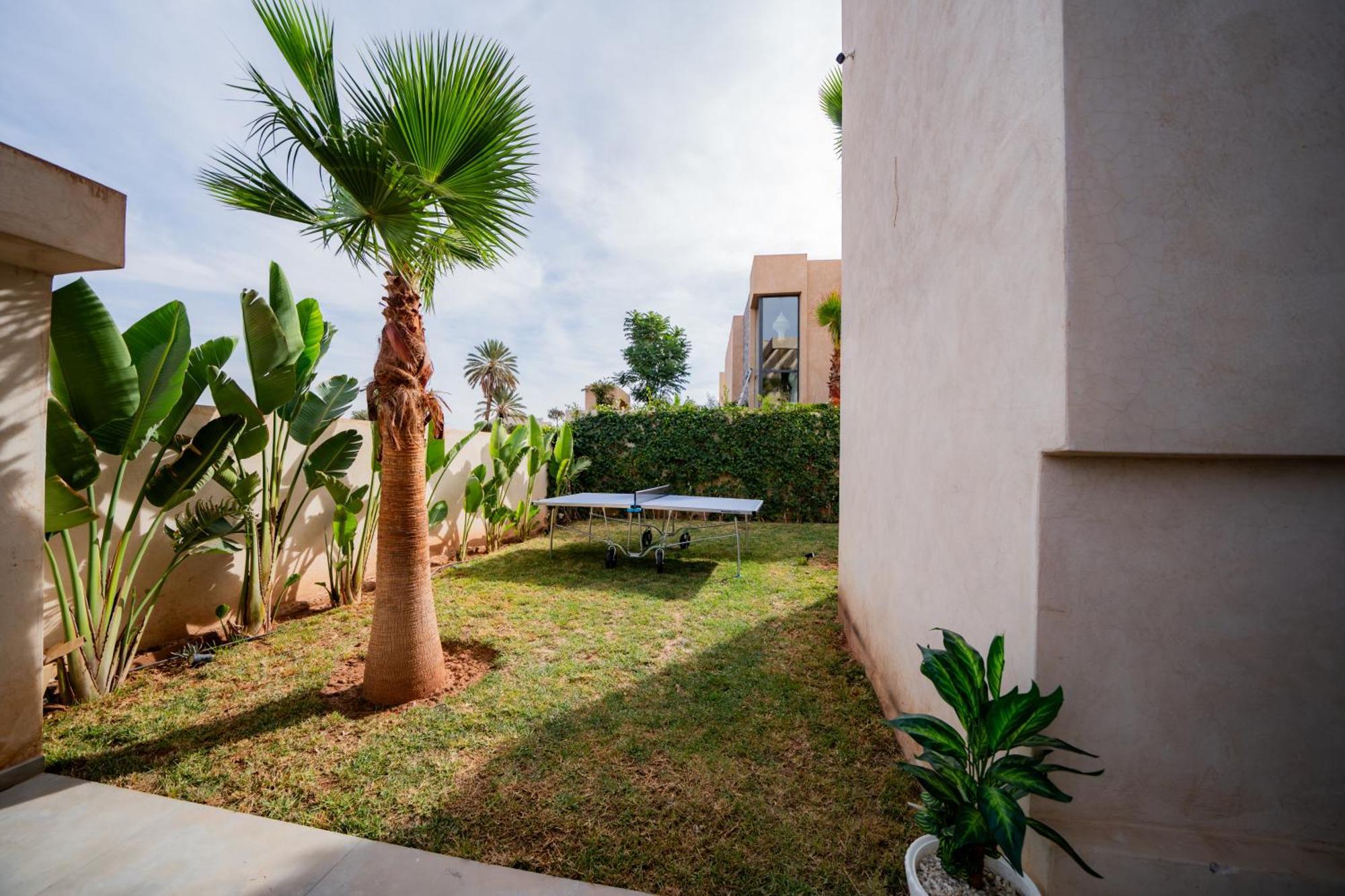 Villa Sarah - Piscine Chauffee Et Detente A Amelkis Golf Marrakesh