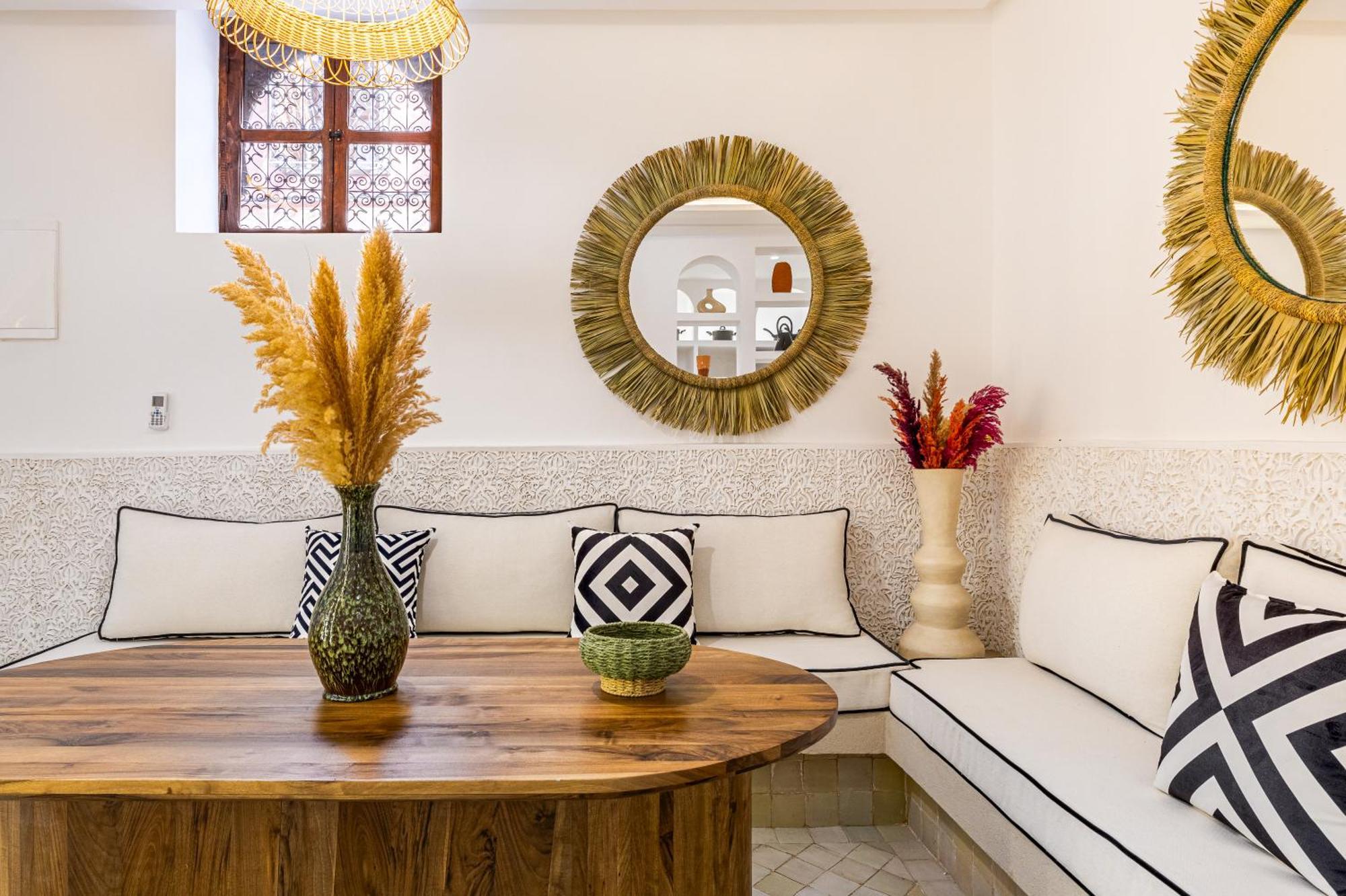 B&z Privatif Avec Piscine Et Petit Dejeuner Offert * Marrakesch
