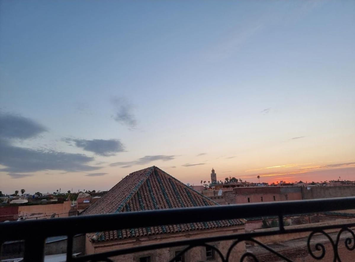 Amazing And Amazing Rooftop *