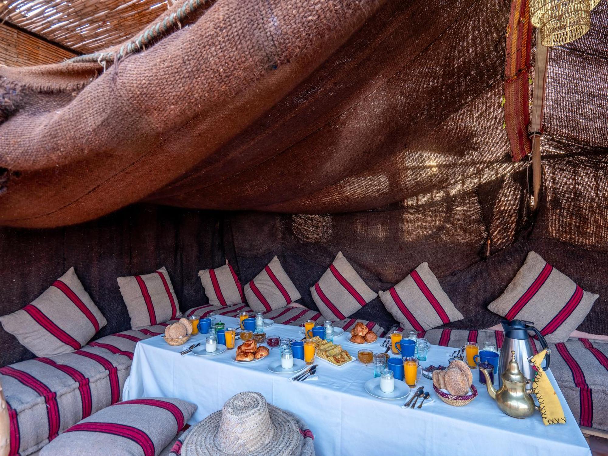 Dar Nakhla Couette-café