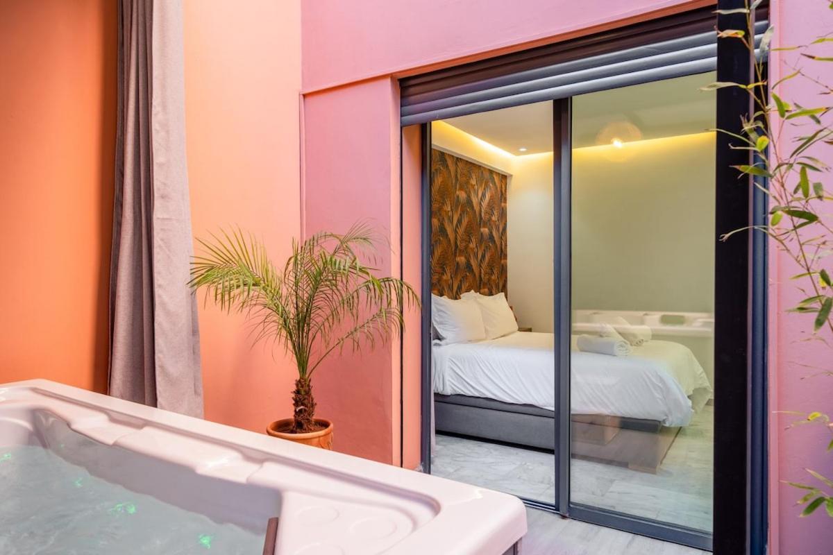 Apartment Incredible&new-jacuzzi-billard-parking-optic Fiber *