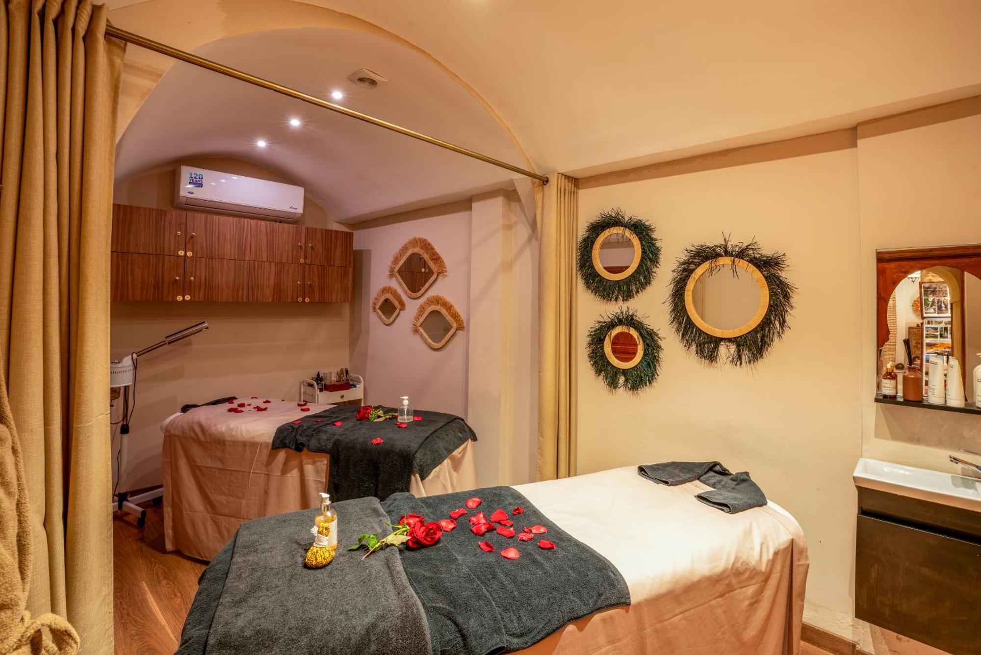 Riad Janate & 4*