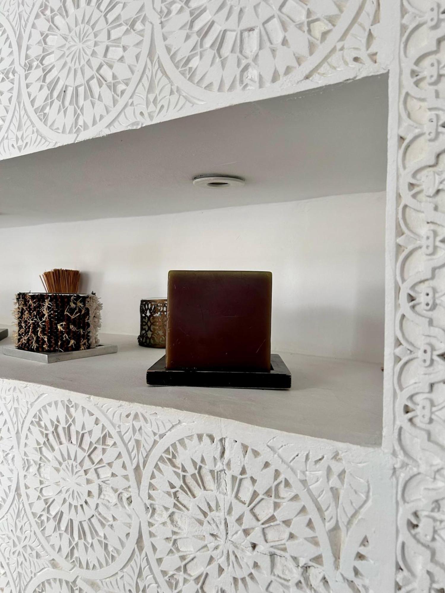 Wenge & Riad