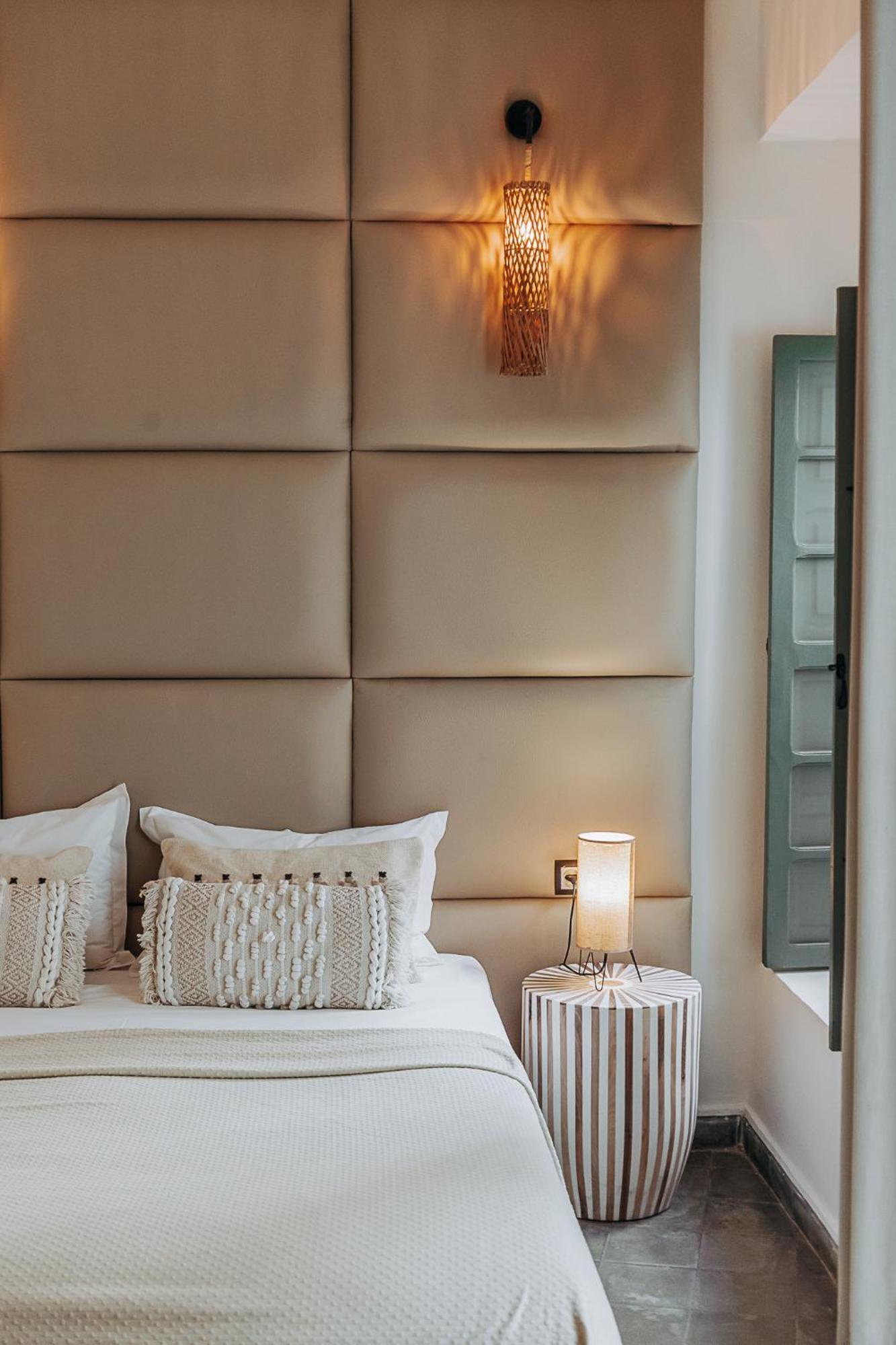 Riad Wenge & 4*