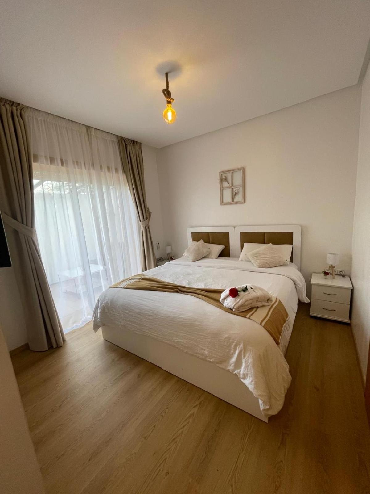 De Luxe Avec Jardin Vue Sur La Piscine Golf Securise 24h Sur 24 A 5 Minutes De L Aeroport Marrakesh