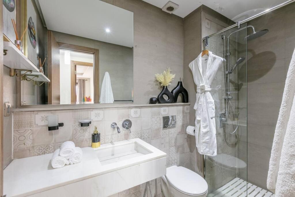 Appartement 2 Ch Moderne A Gueliz Marrakech - Famille Uniquement