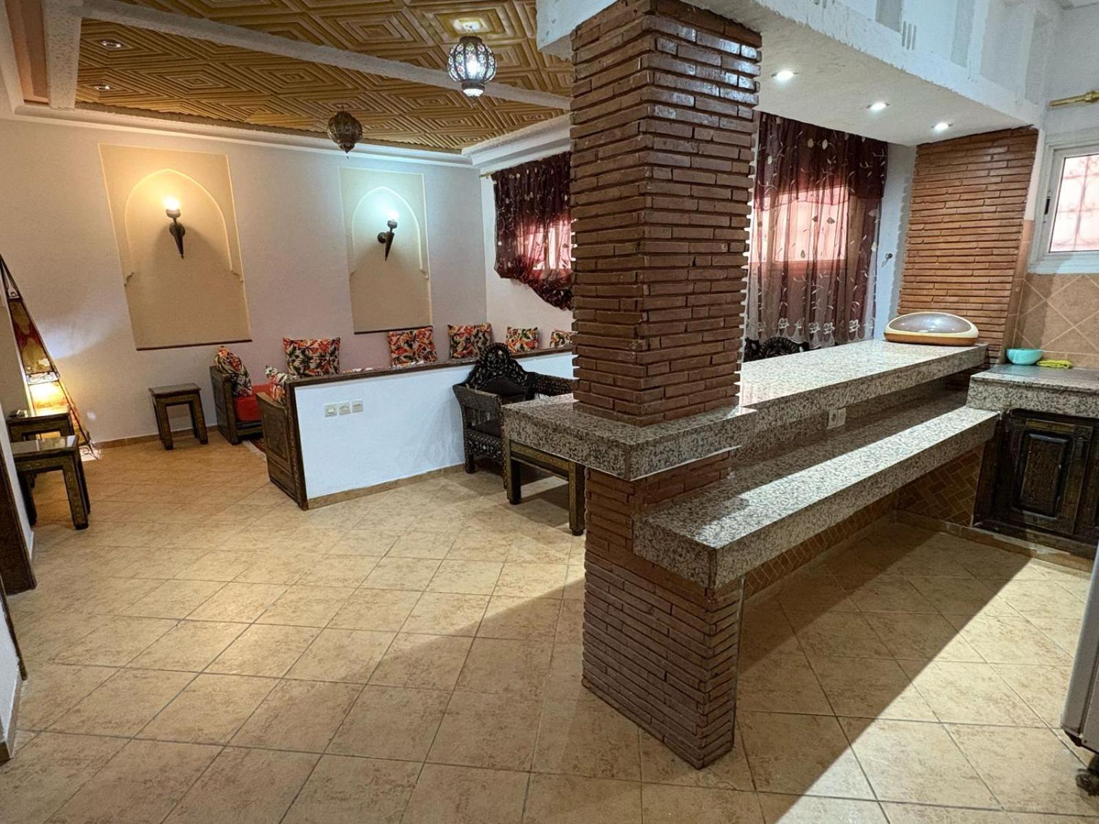 Marrakech Tourist Apartment *