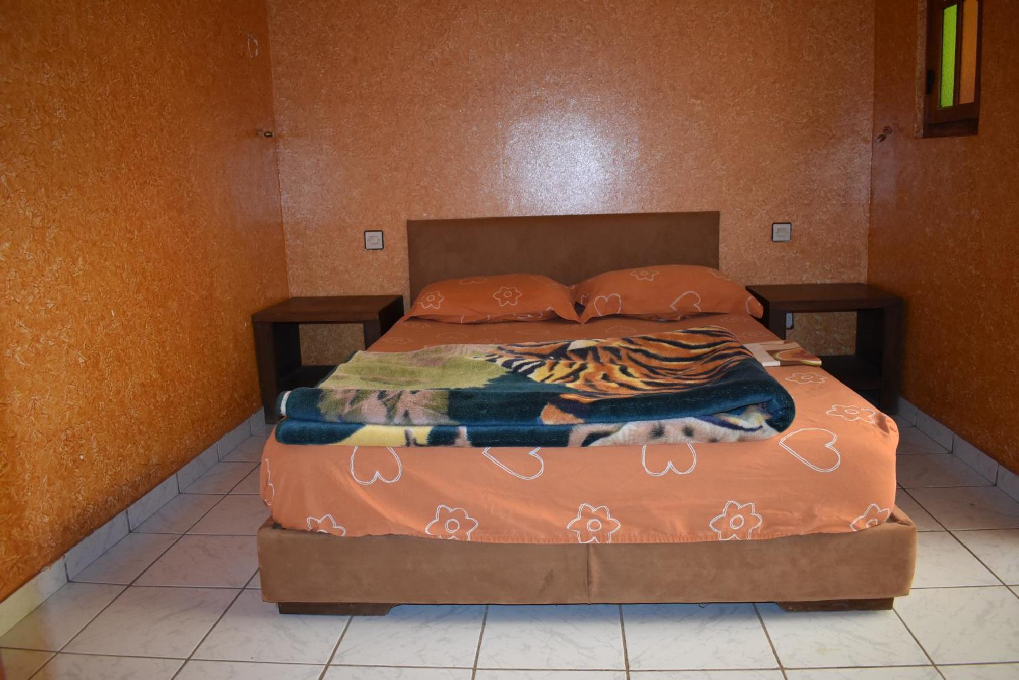 House Medina 134 *