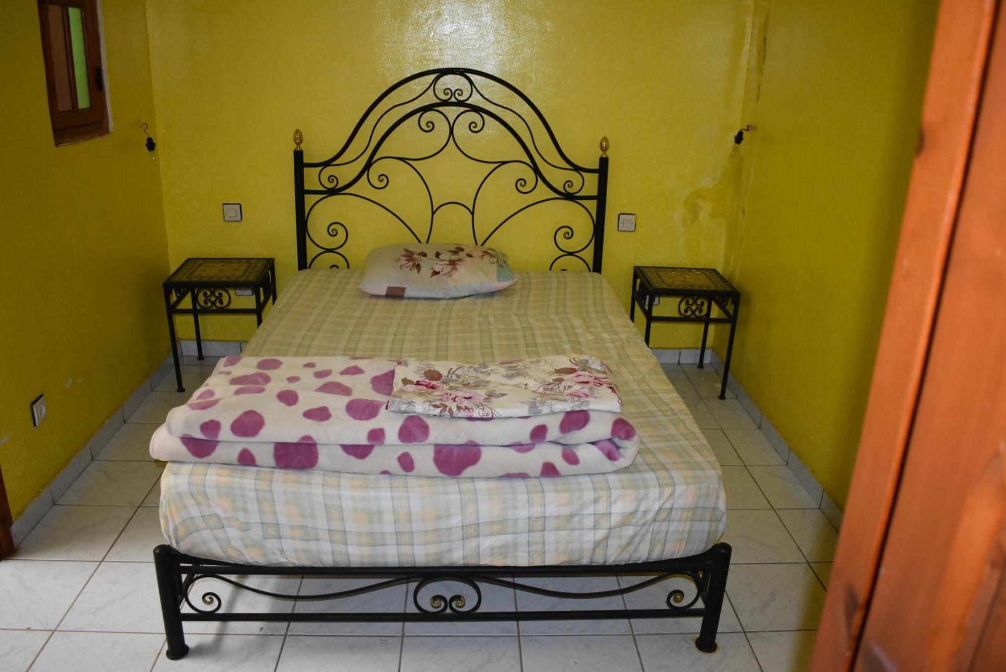 House Medina 146 *